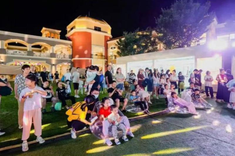 武汉、济南首创奥莱掀起年中狂欢，强势点燃夏日“经济”